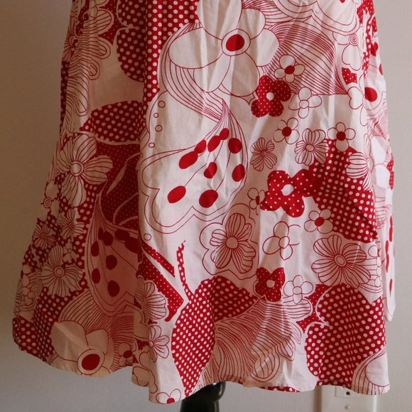 Vintage-Inspired Polka Dot Floral Strapless Dress - Picture 5 of 12